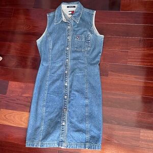 Tommy Hilfiger Ladies Sleeveless Denim Dress Snaps Size 8 EUC